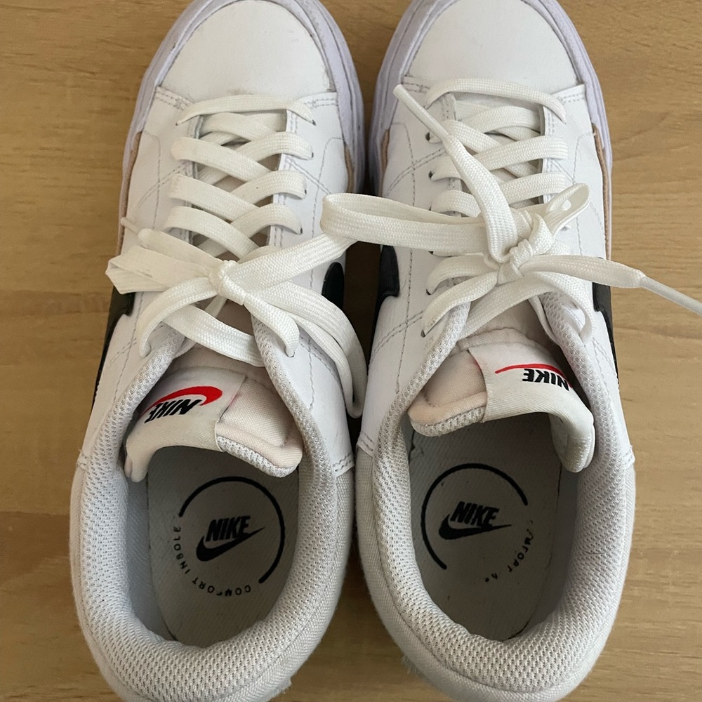 Nike Court Legacy Lift Low Size 8 women’s - Picture 3 of 5